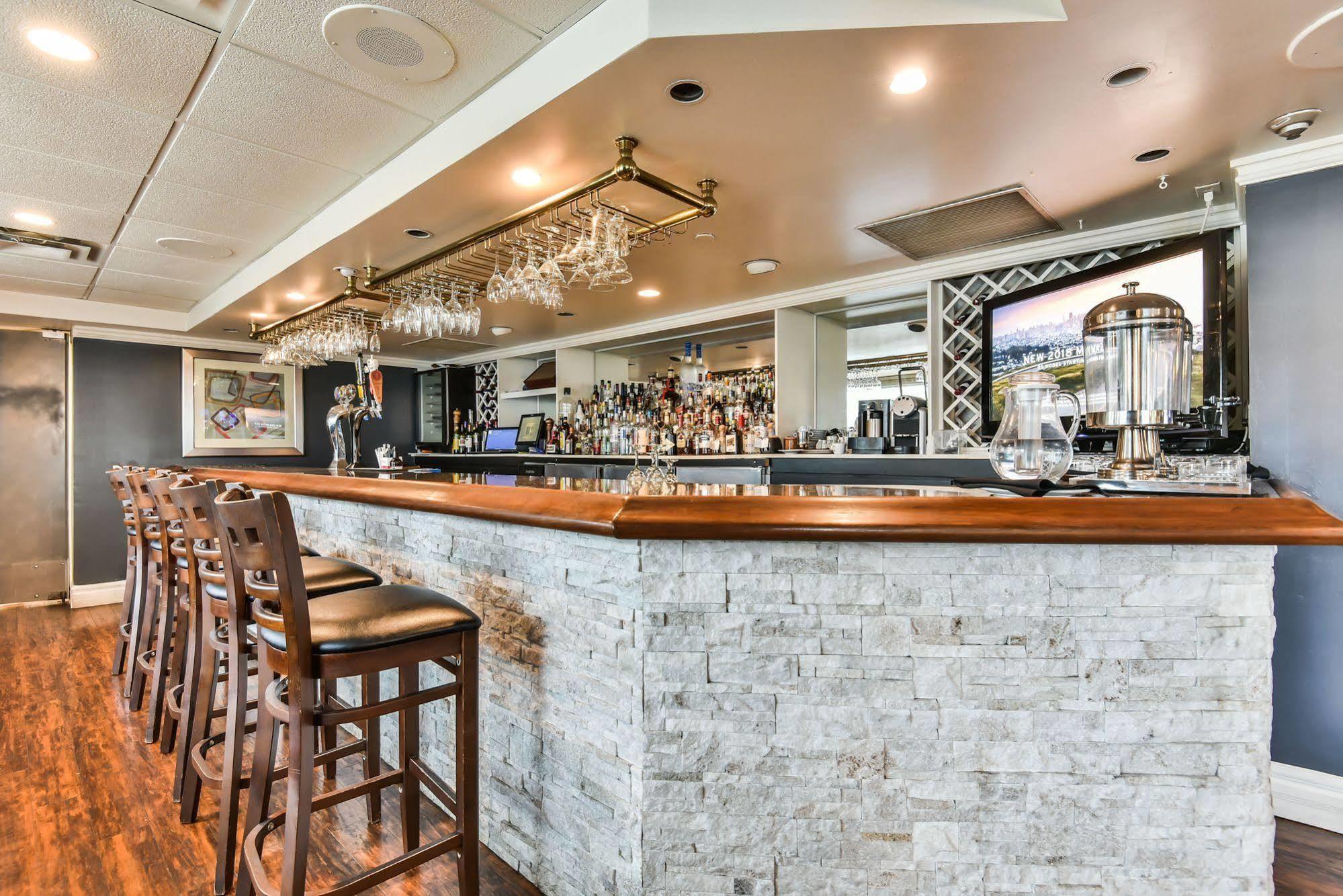 Radisson Suites Hotel Toronto Airport Extérieur photo